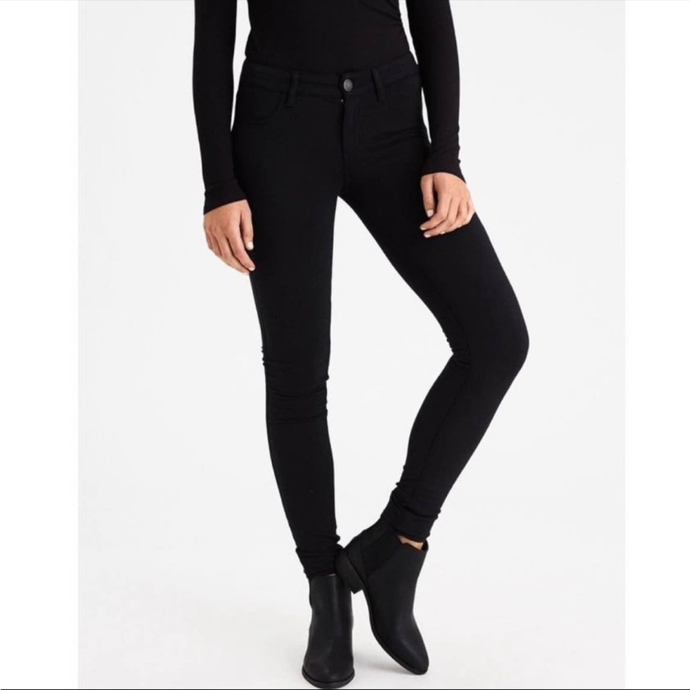American Eagle Outfitters Super Stretch Women’s Black Jean - Size 4L